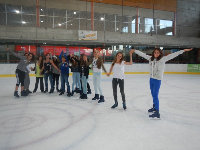 Village Camps International Summer Camp Leysin, Switzerland 2025-08-09 https://www.villagecamps.com/journals_admin/images/706-12-ice skatin (17).jpg